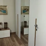 4c Location * 圣卡塔尔多
