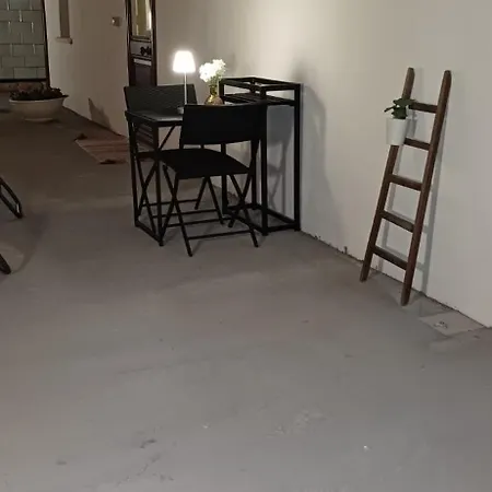 4c Location