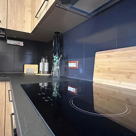 4c Location アパート サン・カタルド